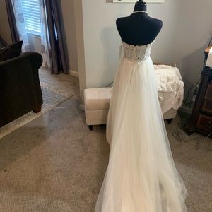 Wedding or Ball Gown